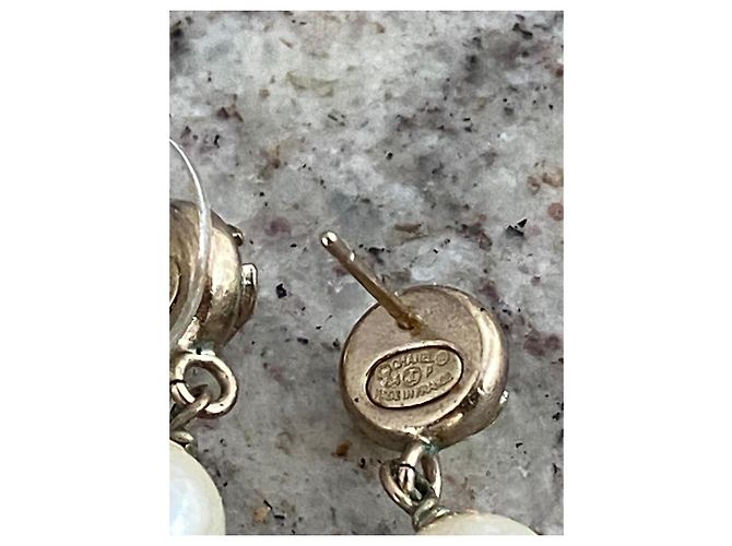 Brincos Chanel Pérolas Branco Bordeaux - vista 4