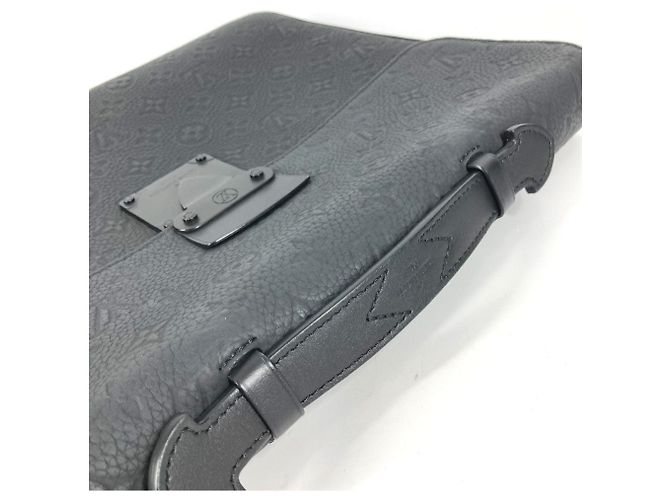 Borsa S-Lock in Taurillon Monogram Louis Vuitton Nero - vista 8