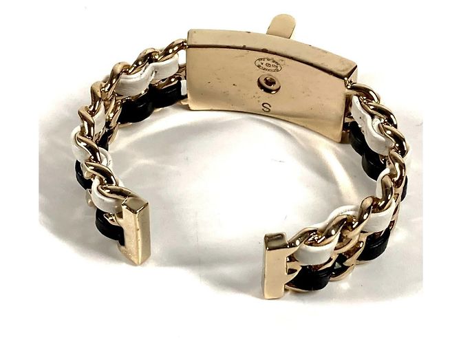 Pulsera Charm CC Logo B22A de Chanel Negro Blanco Dorado - vista 6