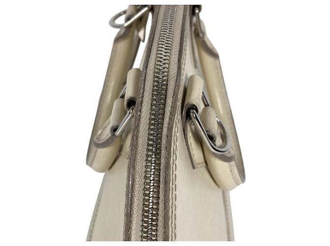 Borsa Alma BB in Epi Louis Vuitton Bianco Bianco sporco - vista 3