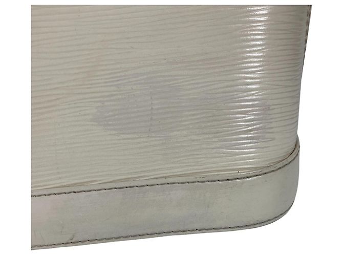 Borsa Alma BB in Epi Louis Vuitton Bianco Bianco sporco - vista 5