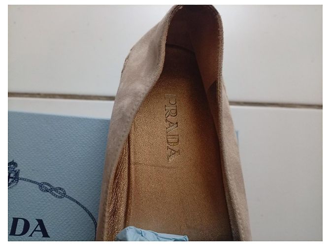 Prada Ballerine in Camoscio e Pelle Beige - vista 4