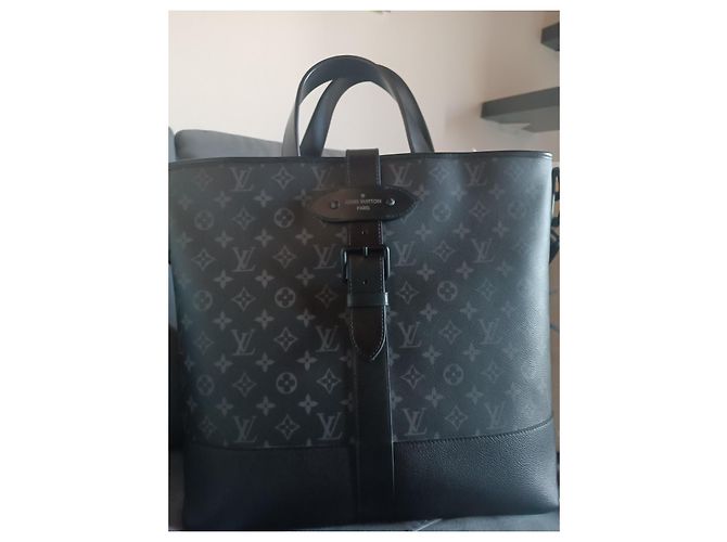 Louis Vuitton Tote Samur  Monogram Eclipse grigio nero - vista 2