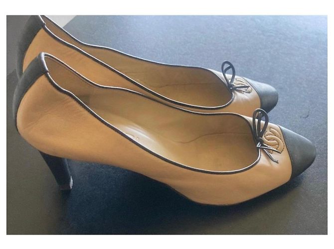 Chanel Bicolor Pumps aus Lammleder Beige - Ansicht 3