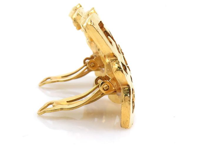 Orecchini a clip in metallo dorato Chanel Coco Mark D'oro - vista 2