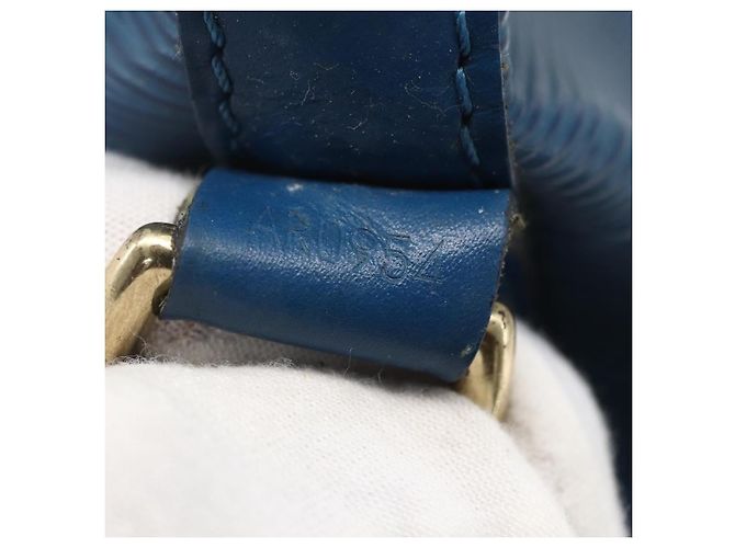 Noe Borsa Petit Noé in pelle Epi media Louis Vuitton Blu - vista 6