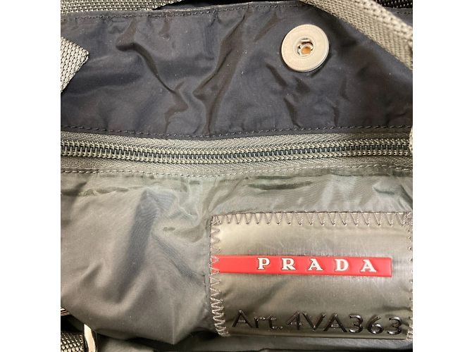 Borsa tote in nylon nero Prada Sport - vista 12