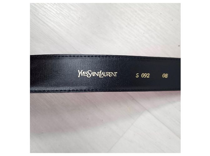 Yves Saint Laurent YSL rosa Gürtel mit roter Pik-Herz-Schnalle Pink - Ansicht 3