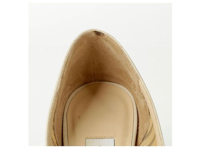 Jimmy Choo Gestreifte Netz-Pumps mit Absatz Weiß - Ansicht 12