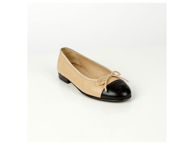 Chanel Scarpe basse bicolore Nero - vista 2