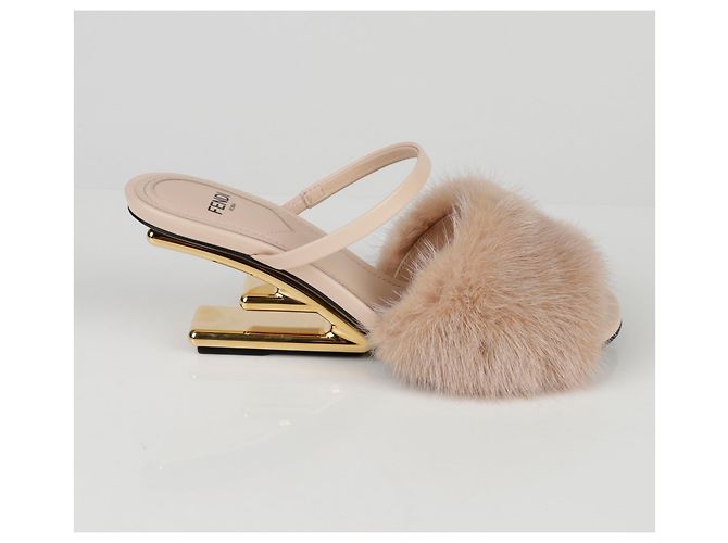 Fendi Erste Hochhackige Sandalen aus Nerz Größe Pink - Ansicht 2