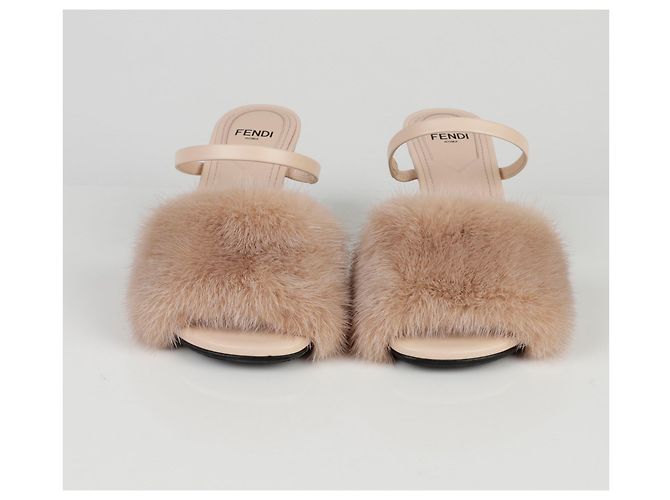 Fendi Erste Hochhackige Sandalen aus Nerz Größe Pink - Ansicht 6