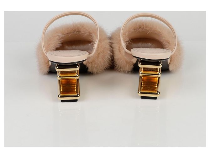 Fendi Erste Hochhackige Sandalen aus Nerz Größe Pink - Ansicht 7