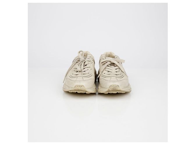 Gucci Sneakers Dirty Rayton Bianco - vista 3