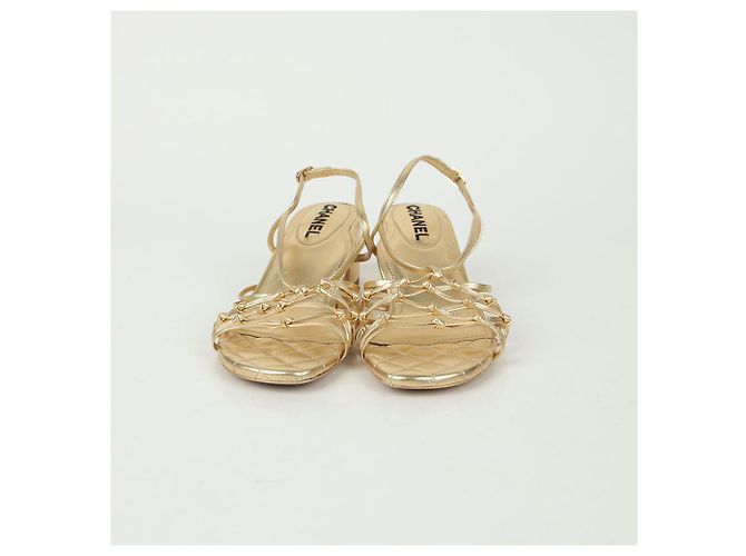Chanel Sandali con cinturino logo CC Taglia D'oro - vista 3
