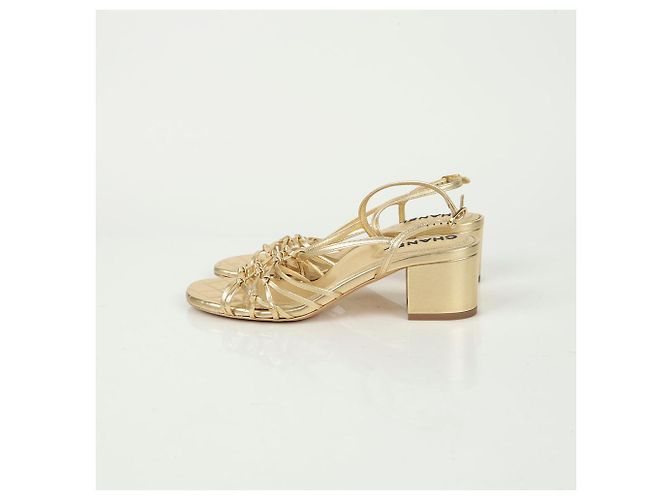 Chanel Sandali con cinturino logo CC Taglia D'oro - vista 4