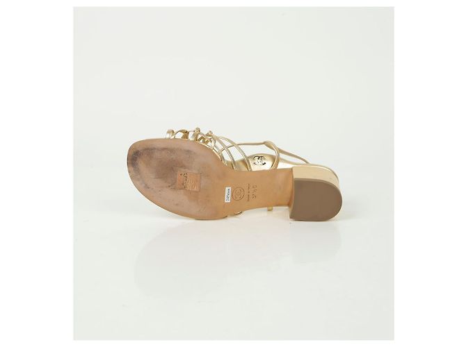 Chanel Sandali con cinturino logo CC Taglia D'oro - vista 9