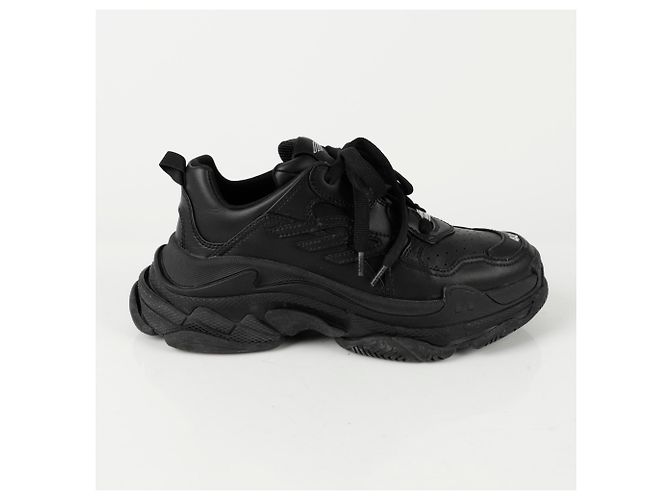 Balenciaga Baskets Sportives Triples Taille Noir - vue 2