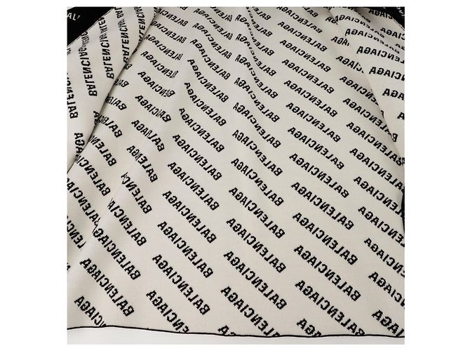 Balenciaga Multi Logo All Over Cardigan Größe Schwarz - Ansicht 8