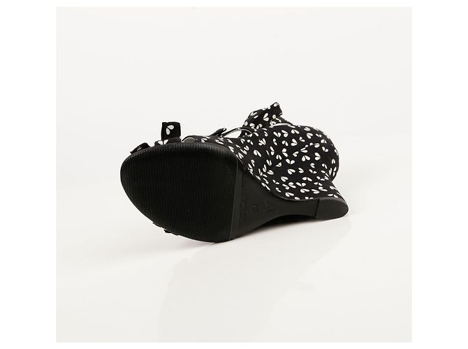 Louis Vuitton Sandali con zeppa e cinturino alla caviglia stampati taglia Nero - vista 8