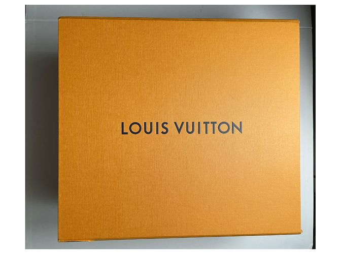 Louis Vuitton Clutch Wallet Trunk Nero - vista 9