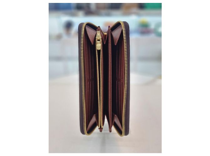Louis Vuitton Cartera larga para mujer con chip Castaño - vista 17