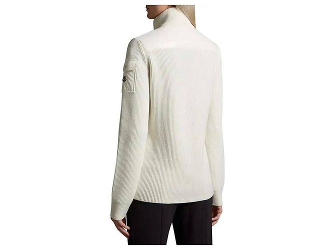 Moncler Gestrickte Wolljacke mit Logo-Patch - Ansicht 7