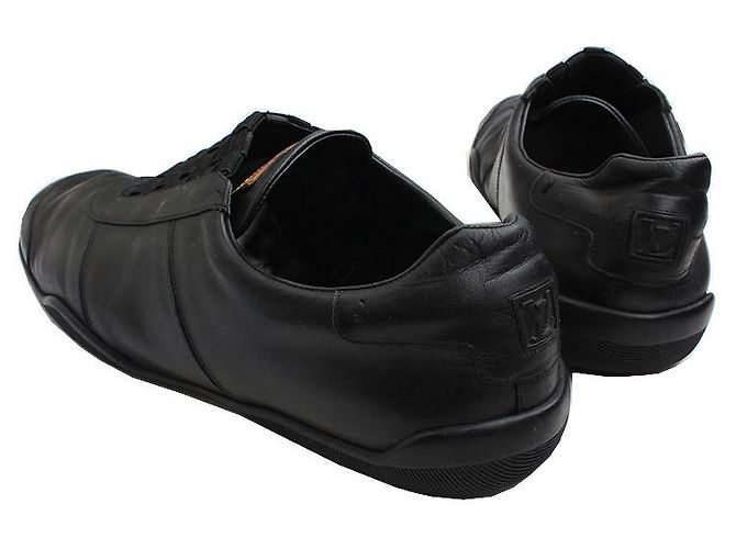 Louis Vuitton Mocassini in pelle nera per uomini Nero - vista 4