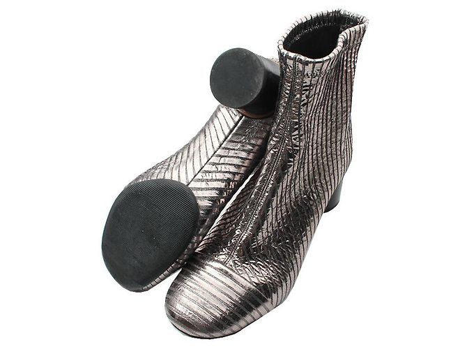 Silberne gerippte Ankle Boots von Isabel Marant - Ansicht 3