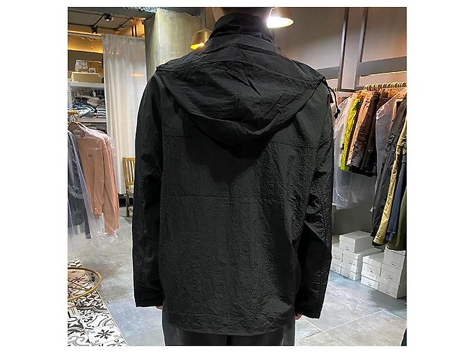 Giacca a vento con cappuccio packable con logo Acne Nero - vista 17