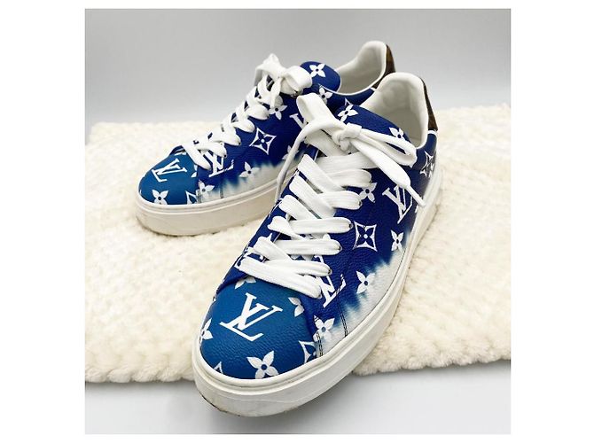 Louis Vuitton Sneakers da Donna Escal Blu - vista 2