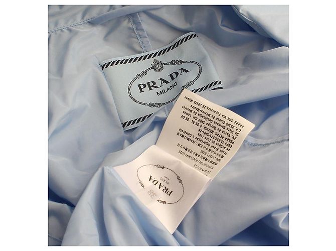 Prada Trenchcoat aus Polyester in Himmelblau - Ansicht 3