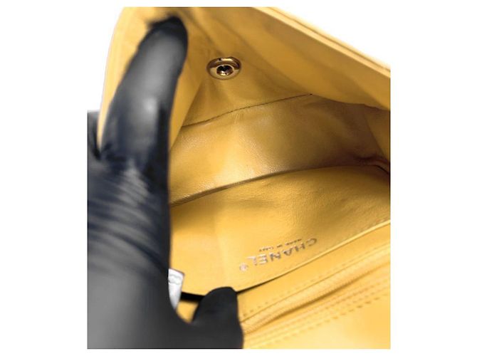 Chanel Piccola borsa in pelle gialla Giallo - vista 5