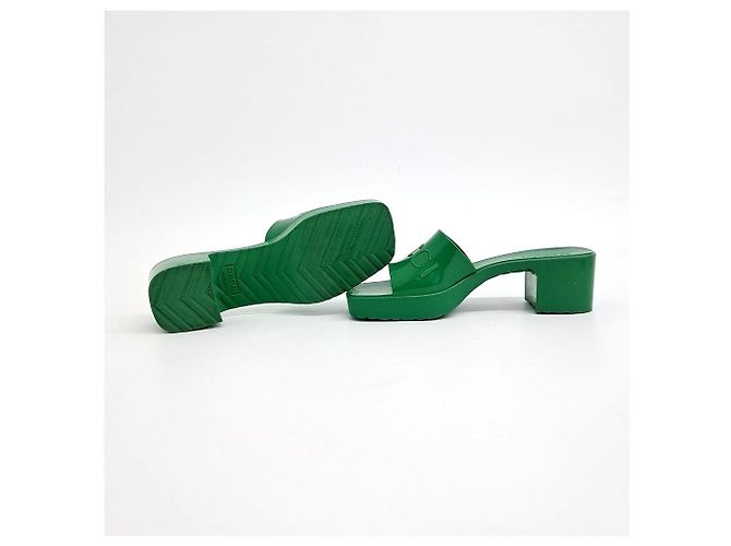 Infradito in gomma Gucci Verde - vista 4