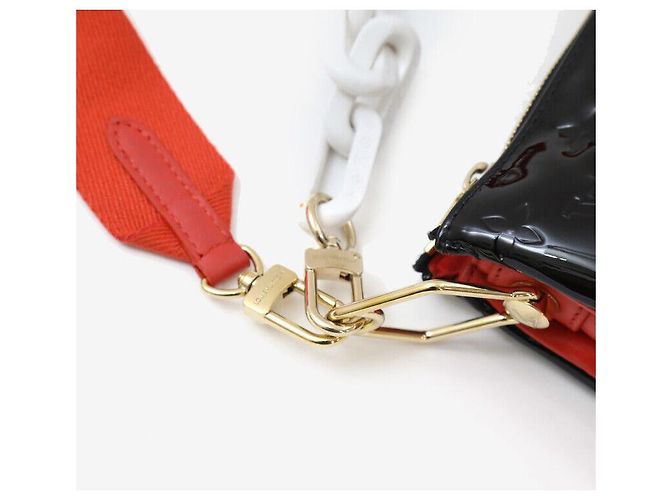 Louis Vuitton Borsa a tracolla Verni Coussin MM Nero - vista 6