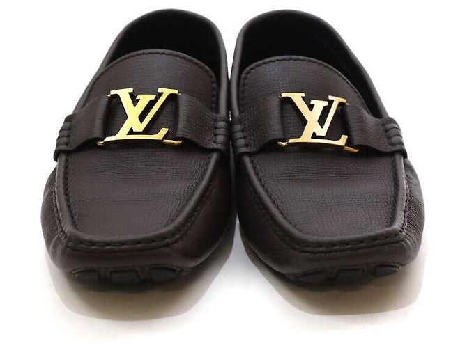 Louis Vuitton Mocassin en cuir de conduite avec logo doré Taille - vue 2