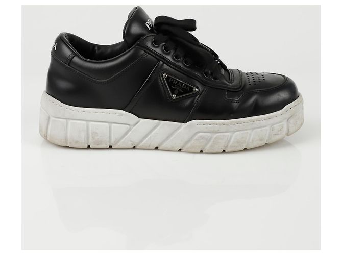 Prada Baskets avec logo triangle Noir - vue 2