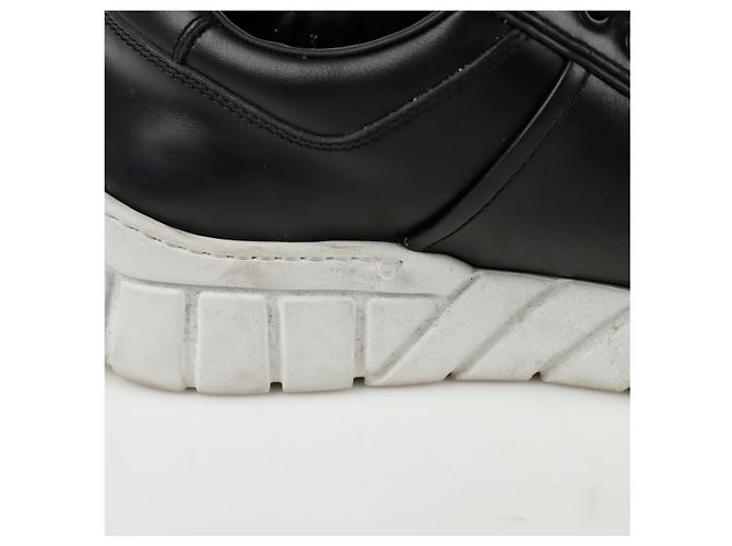 Prada Baskets avec logo triangle Noir - vue 7