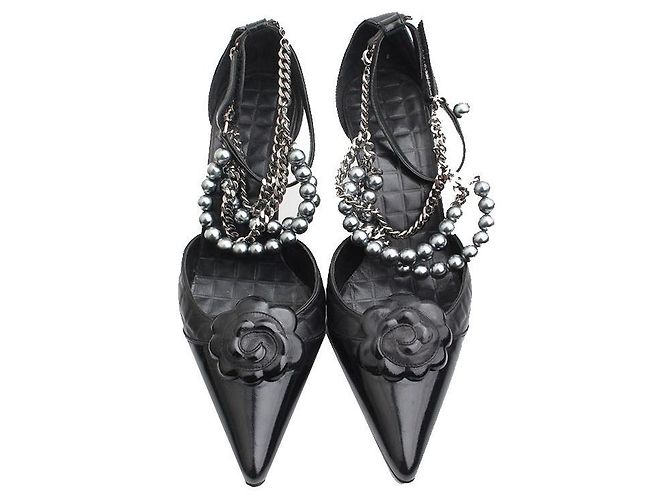 Chanel Scarpe T-Strap Camelia Perla Nera Nero - vista 2