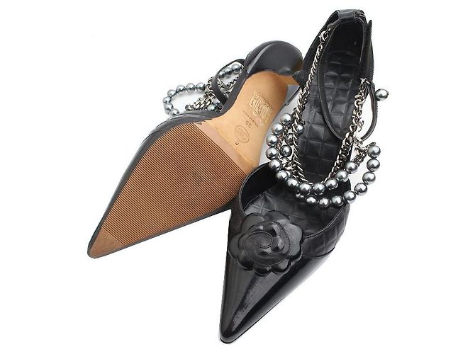 Chanel Scarpe T-Strap Camelia Perla Nera Nero - vista 3