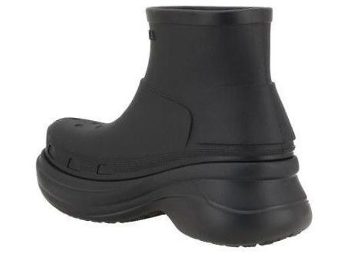 Balenciaga Bota Crocs Negro - vista 6