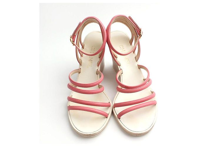 Chanel Sandali con zeppa e cinturino rosa - vista 2