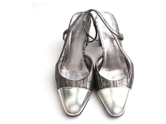 Chanel Silberne Marmor Slingback-Schuhe - Ansicht 2