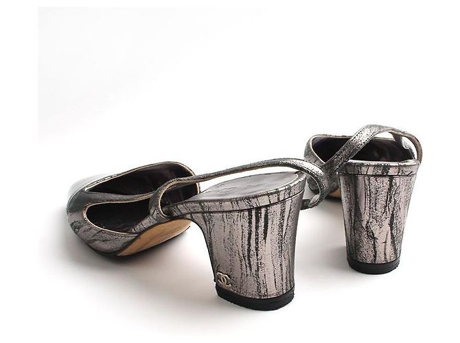 Chanel Silberne Marmor Slingback-Schuhe - Ansicht 4