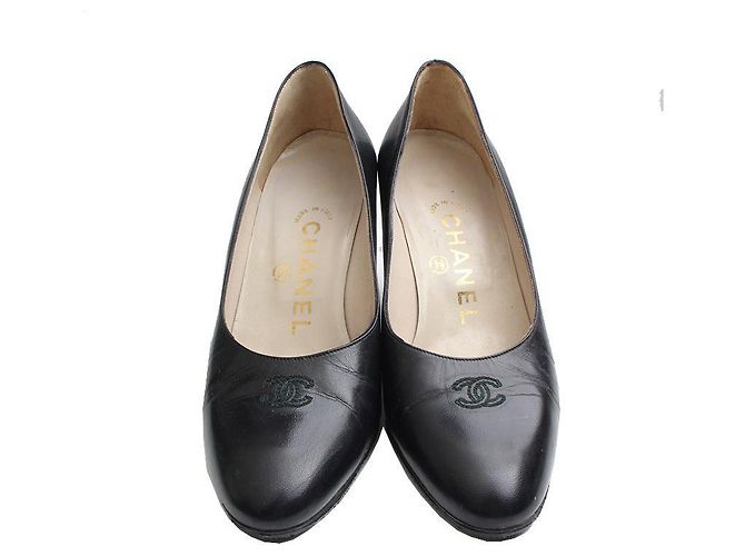 Chanel Décolleté in pelle nera Nero - vista 2