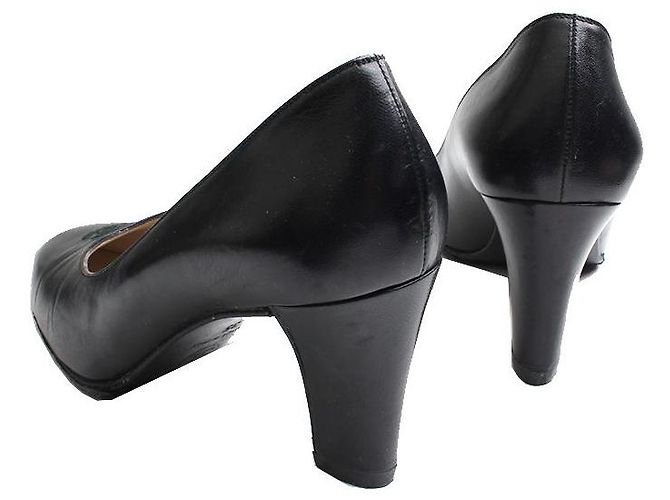 Chanel Décolleté in pelle nera Nero - vista 4