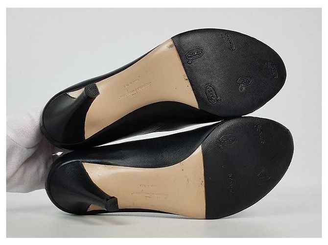 Salvatore Ferragamo Scarpe aperte in pelle nera per donne Nero - vista 10
