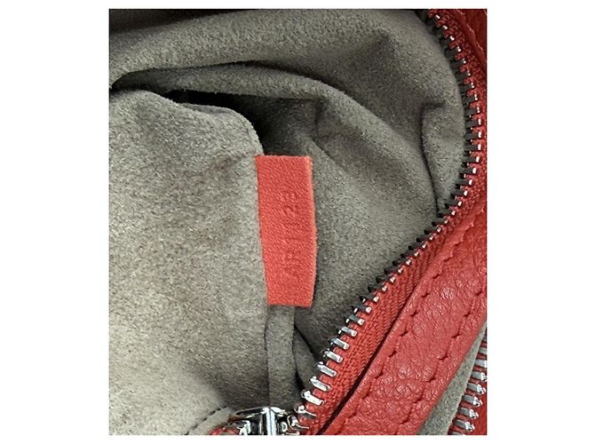 Louis Vuitton Mahina Selene Roja - vista 10