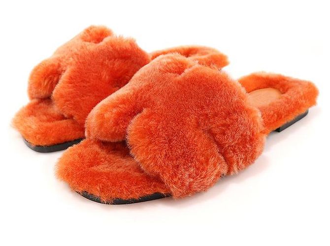 Hermès Sandali Oran in shearling arancione per donne - vista 3