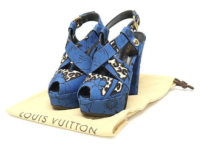 Louis Vuitton Sandali da donna con piattaforma e motivo leopardato in tessuto blu e fiore - vista 2